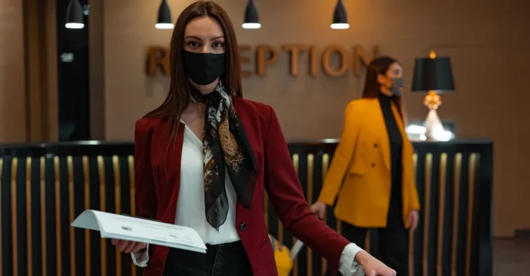 Özel Hastanelerde Poliklinik Kayıtları Saat Kaçta Kapanıyor? Muayene ve Laboratuvar İşlem Saatleri